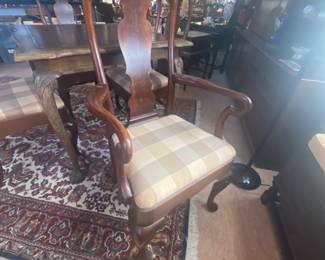 Set of 4 Queen Anne chairs