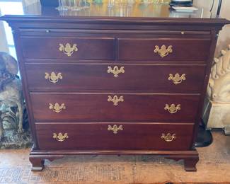 Mahogany Bachelor chest