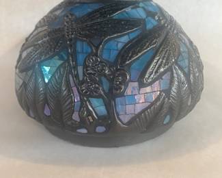 Tiffany style dragonfly lamp