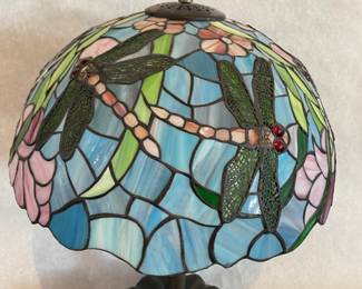 Tiffany style dragonfly lamp