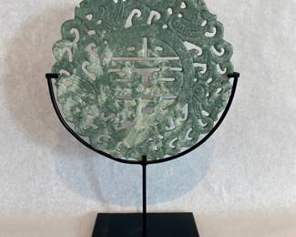 Carved hardstone disc - Bi - on metal stand