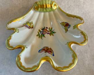 Large Herend shell dish