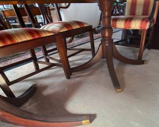 Henkel Harris mahogany dining table & 8 chairs with 2 extra leaves & pads. EXCELLENT CONDITION!