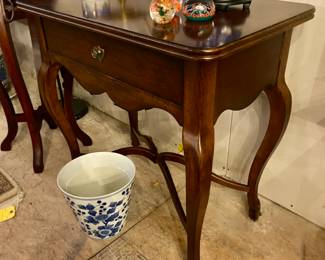 One drawer side table