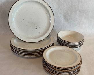 Stonehenge "Midwinter" dishes set