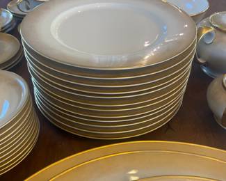 Modern Rosenthal "Stardust" china set - EXCELLENT