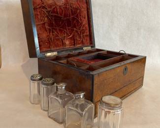 Antique vanity case