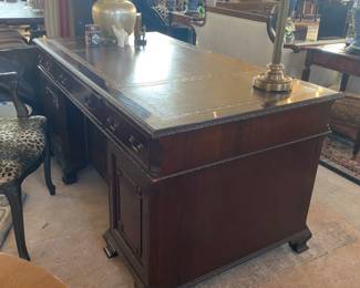 Fine mahogany executive desk