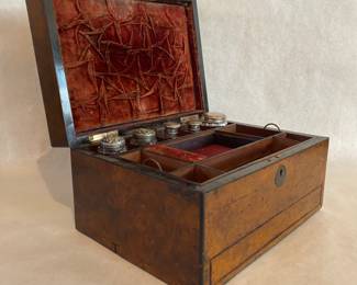 Antique vanity case