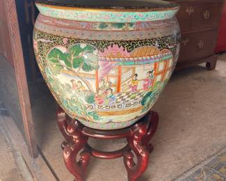 LARGE fishbowl on stand