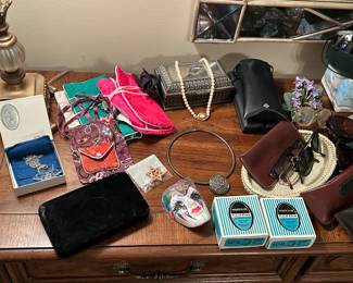 Assorted jewelry, trinket boxes and collectibles