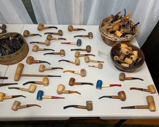 HUNDREDS of vintage Estate Tobacco Pipes