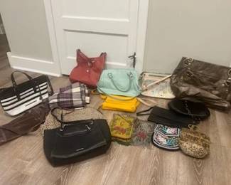 Pulicati, Giani Bernini, Coach, Hammitt, Tignanello, Brahmin.   Lots of Italian Leather