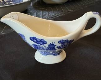 sm gravy boat