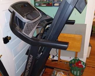 Working Pro Form Treadmill