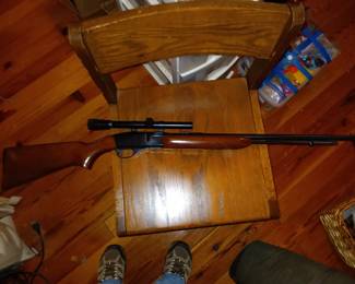Remington Speed Master Model 552 w/ Weaver V22-A scope