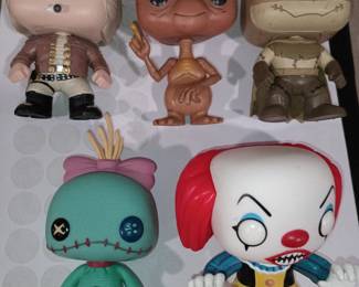 Battlestar Galactica Starbuck; ET; Batman; It Pops