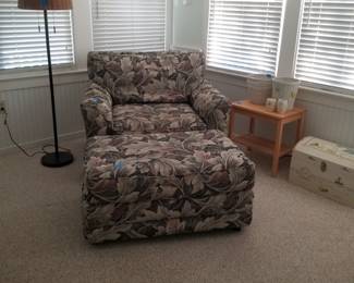Cozy chair & ottoman; floor lamp