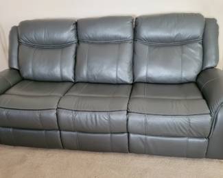 3 PIECE "FAUX" LEATHER(FEELS LIKE THE REAL DEAL) RECLINING SOFA/COUCH, CONSOLE LOVESEAT, AND CHAIR- ALL RECLINING WITH LUMBAR SUPPORT IN GREAT CONDITION AND FEELS LIKE LEATHER(UNABLE TO CONFIRM) $400 SOFA, $350 CONSOLE LOVESEAT AND $250 CHAIR .....ALL RECLINE AND ALL PRICES ARE 1/2 OF NEW COMPARIBLE AT NFM