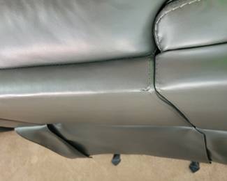 3 PIECE "FAUX" LEATHER(FEELS LIKE THE REAL DEAL) RECLINING SOFA/COUCH, CONSOLE LOVESEAT, AND CHAIR- ALL RECLINING WITH LUMBAR SUPPORT IN GREAT CONDITION AND FEELS LIKE LEATHER(UNABLE TO CONFIRM) $400 SOFA, $350 CONSOLE LOVESEAT AND $250 CHAIR .....ALL RECLINE AND ALL PRICES ARE 1/2 OF NEW COMPARIBLE AT NFM