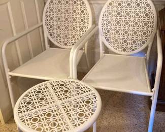 White Snowflake Cutout Pattern Metal 3pc Patio Furniture Set