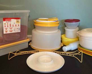 Vintage Retro Tupperware Assortment Plastic Kitchen Storage Containers