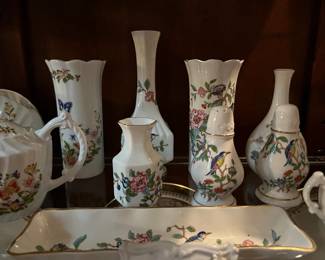 Aynsely Pembroke Collection