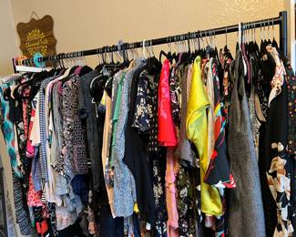 Lots of beautiful dresses in SM-XL