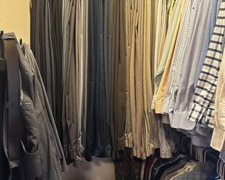 Mens clothes
Pants 38/30
Shirts XLg