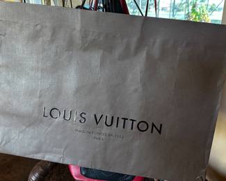 LOUIS VUITTON SHOPPING BAG