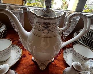 Noritake China set
Astorbrook