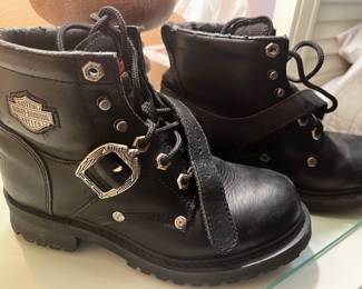 Harley Davidson woman’s boots 
Size 6.5