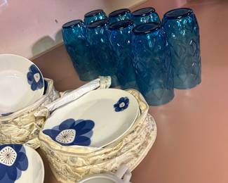 Blue Vintage 12 oz glasses