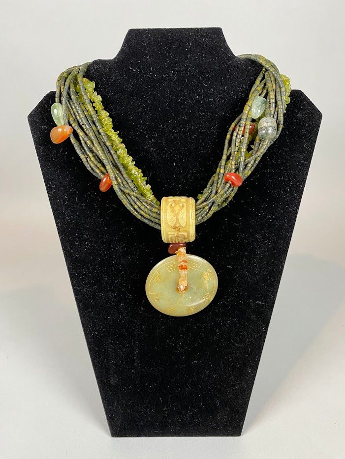 Judith Ripka Carved Stone Statement Collar Necklace
Pair Of Lagos Sterling Silver Bangles
