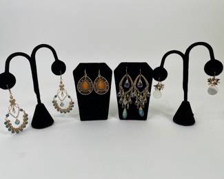 Collection Of Gold Tone And Beaded Fashion Chandelier And Drop Earrings (4)
