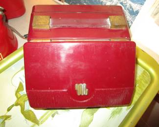 Bakelite radio