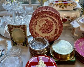 Assorted tableware