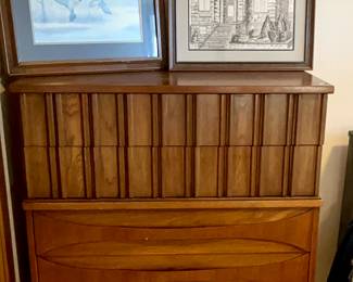 United Furniture Mid Century Modern Highboy Dresser