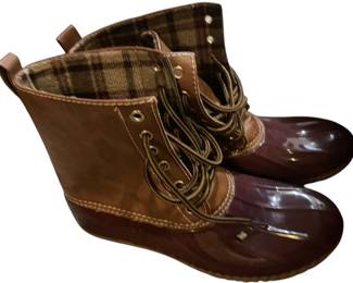 Two Tone Brown Duck Boot W Plaid Inlay 