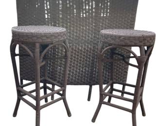 Woven Outdoor Bar WTwo Stools 
