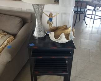 Set of 3 nesting tables