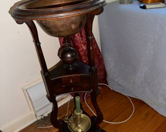plant stand / Globe stand ?