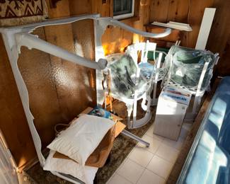 more patio furniture in search of a good home