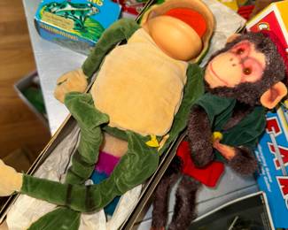 Frog and Monkey talking about the Pelican.. 