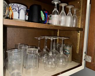 Pretty glassware inc Gottinger