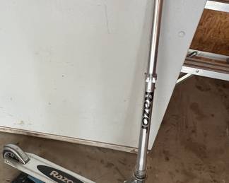 Razor scooter
