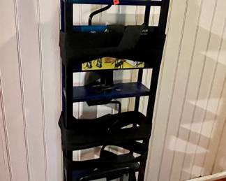 Heavy duty hand truck