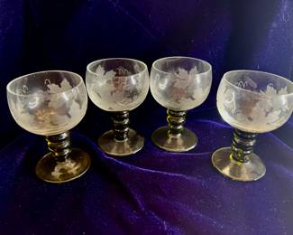 Vintage Roemer etched leaf wine glasses