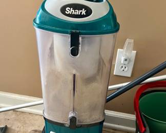 Shark upright vacuum