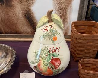 LENOX PEAR COOKIE JAR